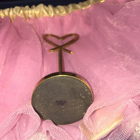 Gold Victoria’s Secret store display stand - Picture 3 of 4